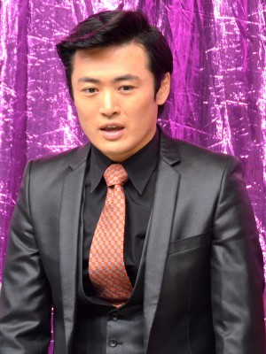 『ウレロ☆無限大少女』記者会見に出席した劇団ひとり