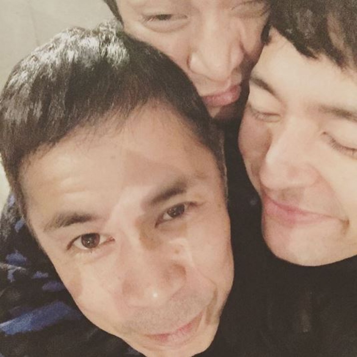 岡村隆史、小栗旬＆妻夫木聡と写真