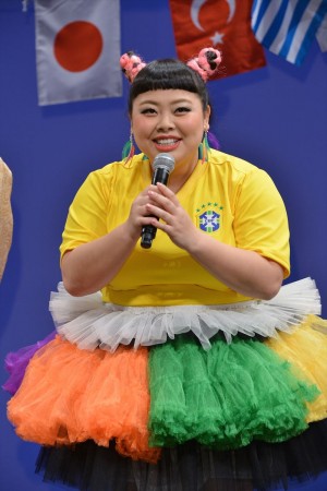 『映画ちびまる子ちゃん イタリアから来た少年』完成披露舞台挨拶に登壇した渡辺直美