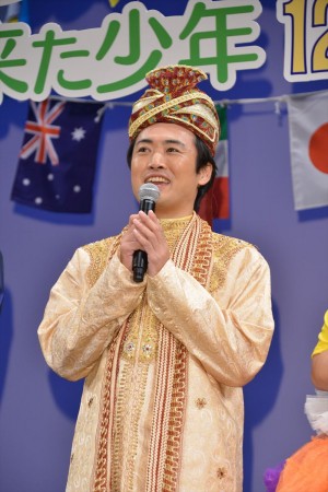 『映画ちびまる子ちゃん イタリアから来た少年』完成披露舞台挨拶に登壇した劇団ひとり