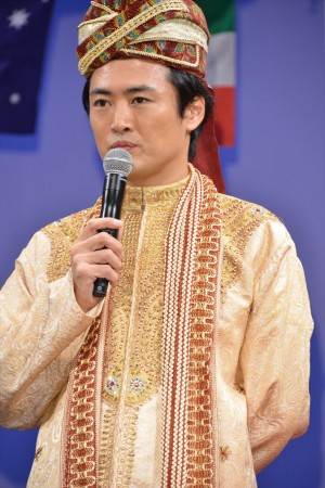 『映画ちびまる子ちゃん イタリアから来た少年』完成披露舞台挨拶に登壇した劇団ひとり