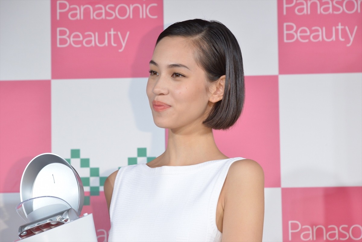水原希子、クリスマスは中国で仕事　「違う国で過ごすのも楽しみ」