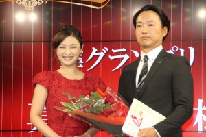 「マンションいい話コンテスト2015」表彰式に出席した石川梨華