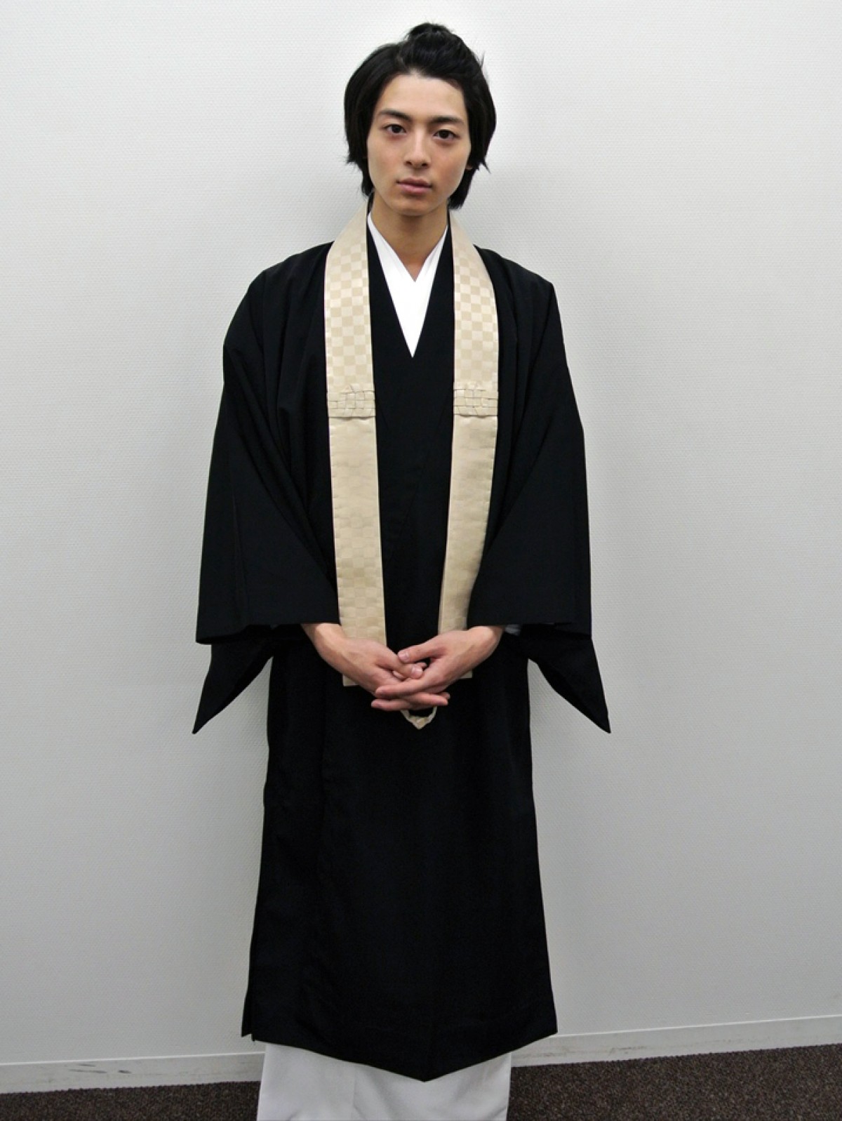 高杉真宙、桐谷美玲主演『スミカスミレ』に出演！“軽いノリ”の僧侶役に