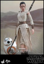 ヒロインのレイ＆ボール型ドロイドBB-8の決定版フィギュア発売決定