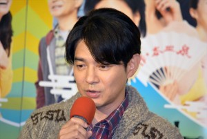 NHKスペシャルドラマ『富士ファミリー』記者会見に出席した吉岡秀隆