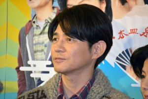 NHKスペシャルドラマ『富士ファミリー』記者会見に出席した吉岡秀隆