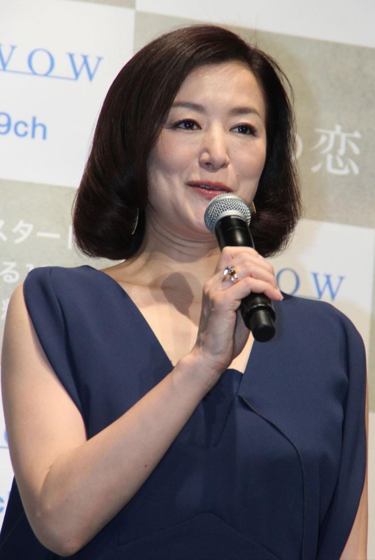 豊川悦司、鈴木京香のオーラは「紅白歌合戦レベル」と絶賛