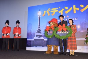 映画『パディントン』日本語吹替版完成披露試写会に登壇した松坂桃李、三戸なつめ