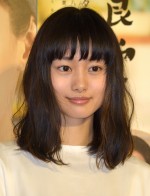 NHK BSプレミアムドラマ『鴨川食堂』試写会後会見に出席した忽那汐里