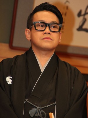 ドラマ『赤めだか』完成披露舞台挨拶に登壇した宮川大輔