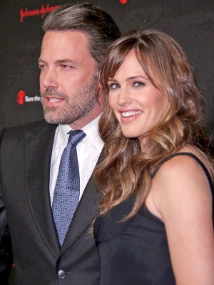 セール中…ジェニファー・ガーナー直筆サイン入り超大型写真…エレクトラ… ジェニファー・ガーナー直筆サイン入り写真□エイリアス