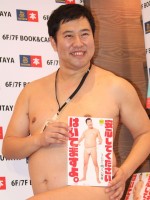 とにかく明るい安村、「忘年会・新年会に来て欲しい有名人」「盛り上がるネタ」で1位に！