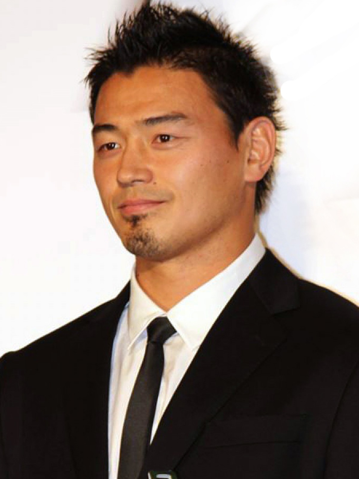 とにかく明るい安村、「忘年会・新年会に来て欲しい有名人」「盛り上がるネタ」で1位