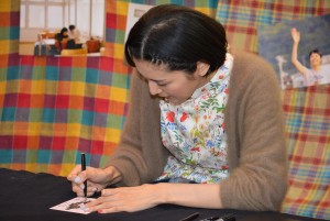 主演映画『グッド・ストライプス』『海のふた』のDVD発売イベントに登場した菊池亜希子