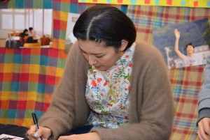 主演映画『グッド・ストライプス』『海のふた』のDVD発売イベントに登場した菊池亜希子