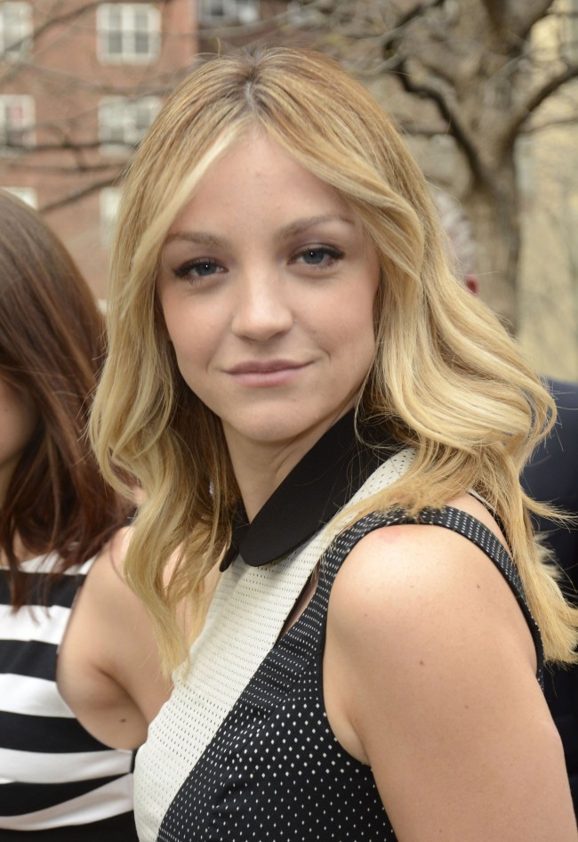 アビー・エリオット、Abby Elliott