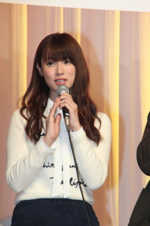 『ダメな私に恋してください』制作発表会に登場した深田恭子