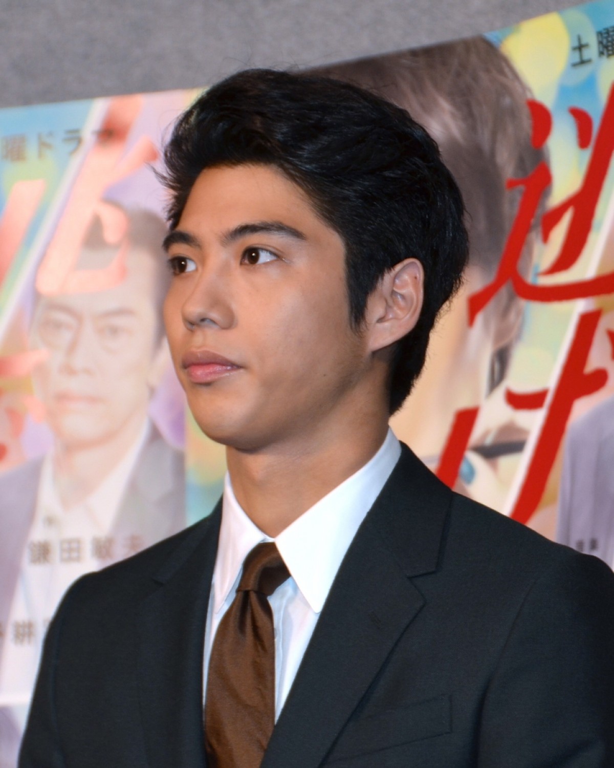 仲里依紗、生足・短パン・半袖でも「風邪も引かず元気です」私生活に影響ナシ