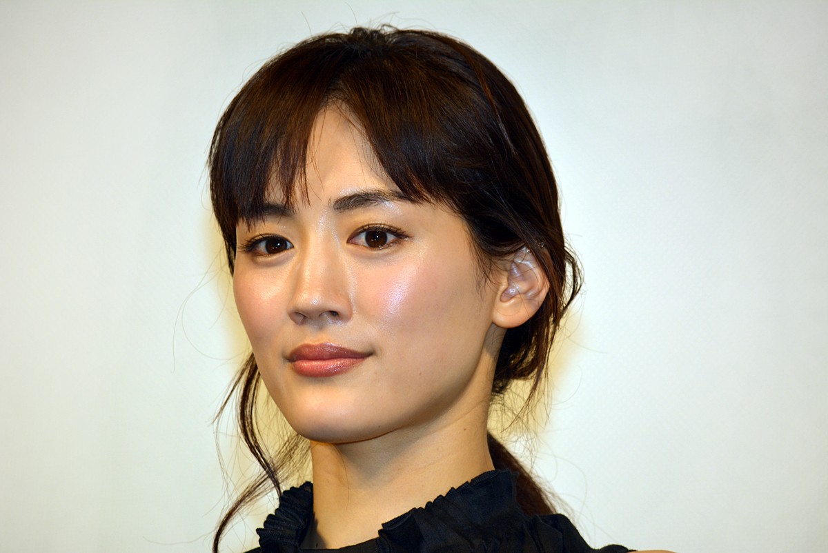 綾瀬はるか＆水川あさみ、三浦春馬の怪しい行動を暴露「やらしいんですよね」