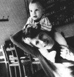 【写真】父デヴィッド・ボウイとの思い出…　D・ジョーンズ監督、幼少期の写真公開