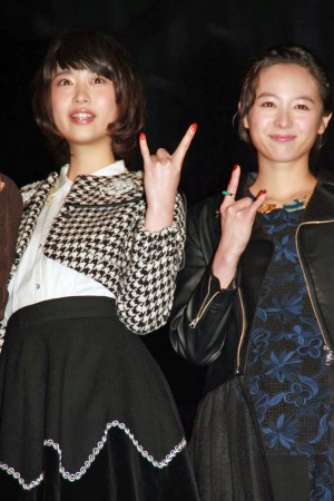 『TOO YOUNG TO DIE！若くして死ぬ』完成披露試写会に登場した森川葵、清野菜名