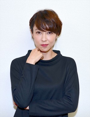 NHKドラマ『逃げる女』主演の水野美紀