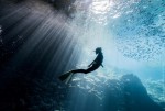 榮倉奈々、インスタグラムを開始　「人魚みたい」神秘的な写真に早くも反響