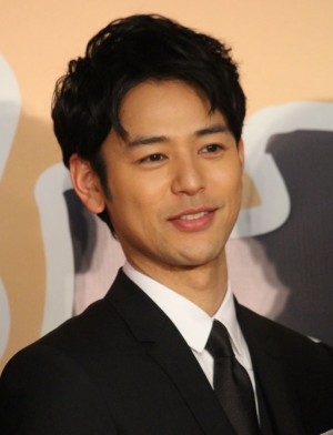 映画『家族はつらいよ』完成報告会見に登壇した妻夫木聡