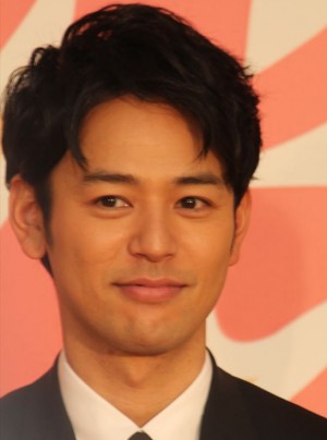 映画『家族はつらいよ』完成報告会見に登壇した妻夫木聡