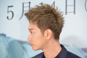 『世界から猫が消えたなら』完成報告会見に出席した佐藤健