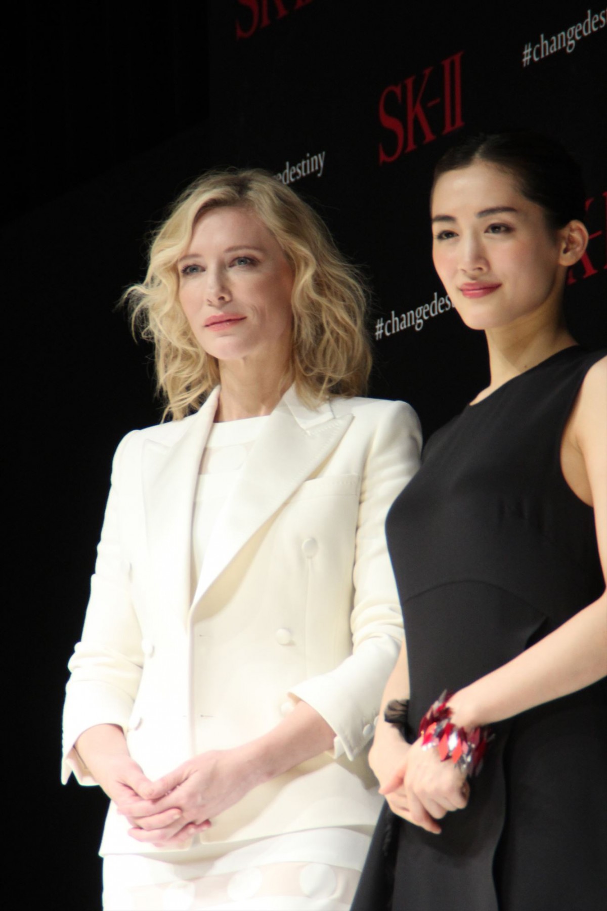 綾瀬はるか、ケイト・ブランシェットとの再会に喜ぶ「ますます大好き」