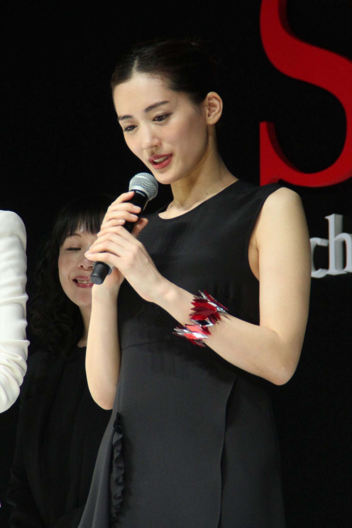 綾瀬はるか、ケイト・ブランシェットとの再会に喜ぶ「ますます大好き」