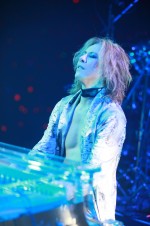 「X JAPAN」YOSHIKI、サンダンス映画祭で生演奏　『WE ARE X』も世界初公開