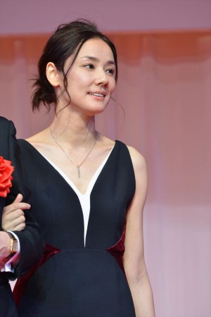 吉田羊、「第27回日本ジュエリー ベスト ドレッサー賞」表彰式にて