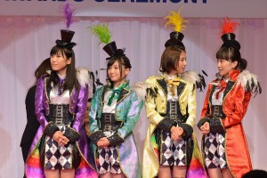 ももいろクローバーZ「第27回日本ジュエリー ベスト ドレッサー賞」表彰式にて