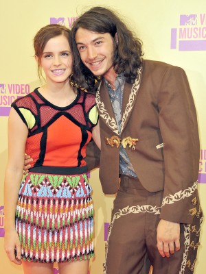 エズラ・ミラー