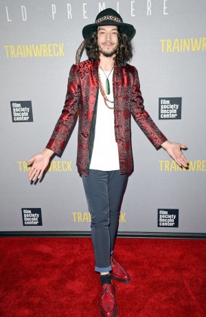 エズラ・ミラー