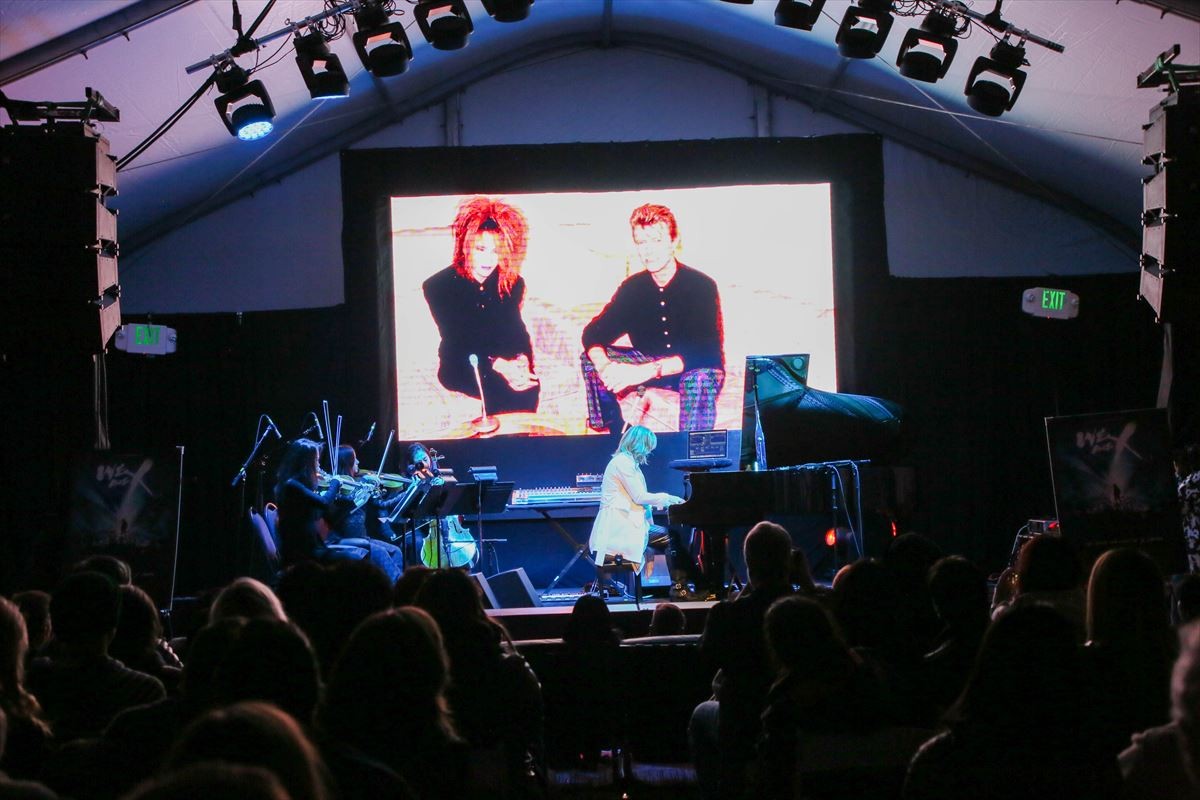 YOSHIKI、米サンダンス映画祭で演奏　会場はスタンディング・オベーション