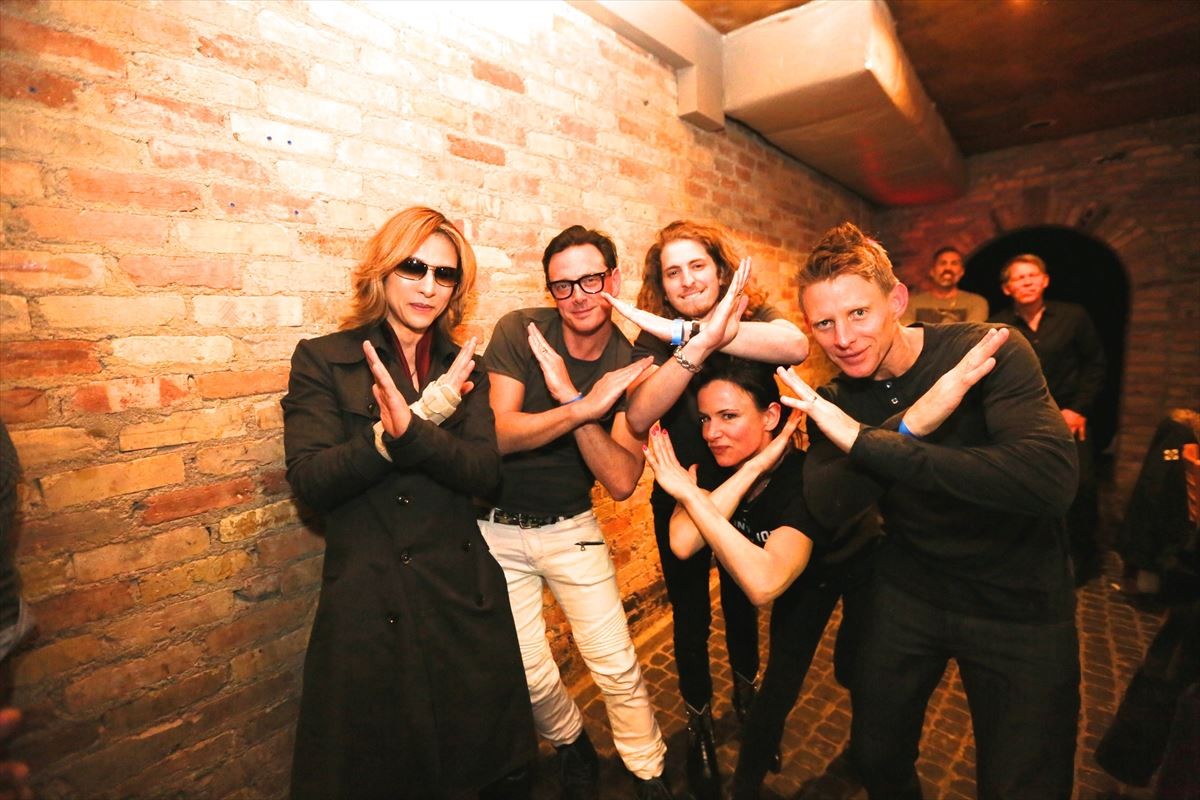 YOSHIKI、米サンダンス映画祭で演奏　会場はスタンディング・オベーション