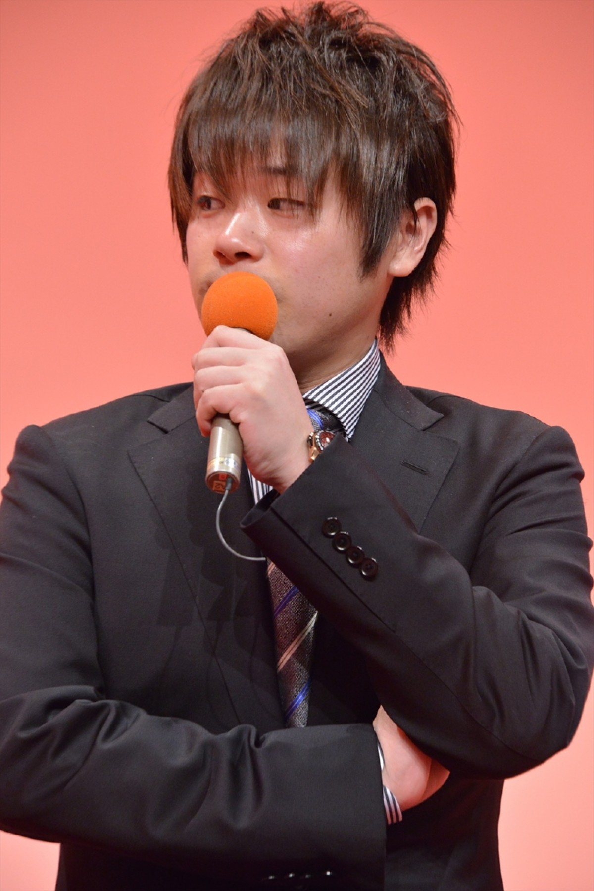 松岡禎丞、新たな役柄は“豆腐メンタル”  TVアニメ『聖戦ケルベロス』主人公に決定