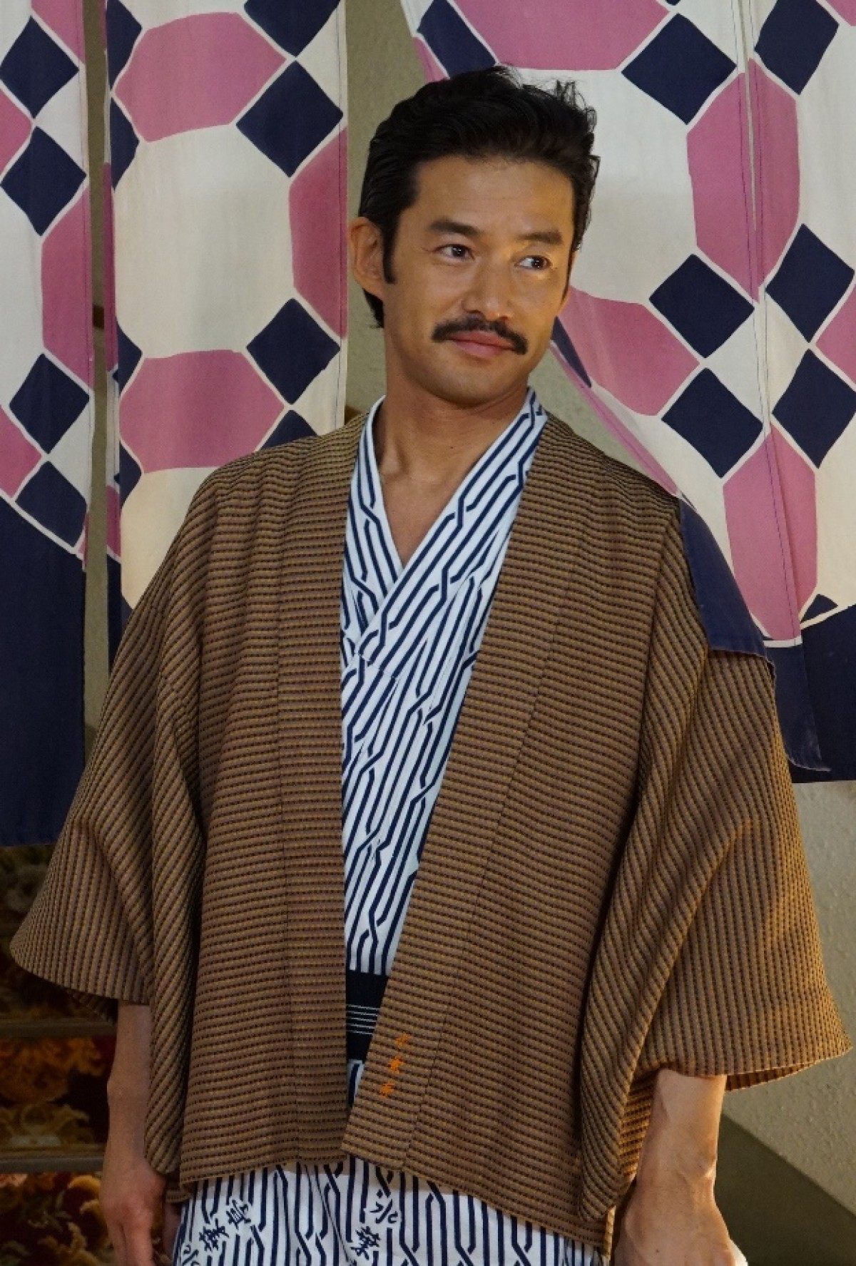 竹野内豊×バカリズム『素敵な選TAXI』SPドラマで復活！舞台は温泉旅館