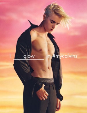 ジャスティン・ビーバー、セクシーな下着姿を披露