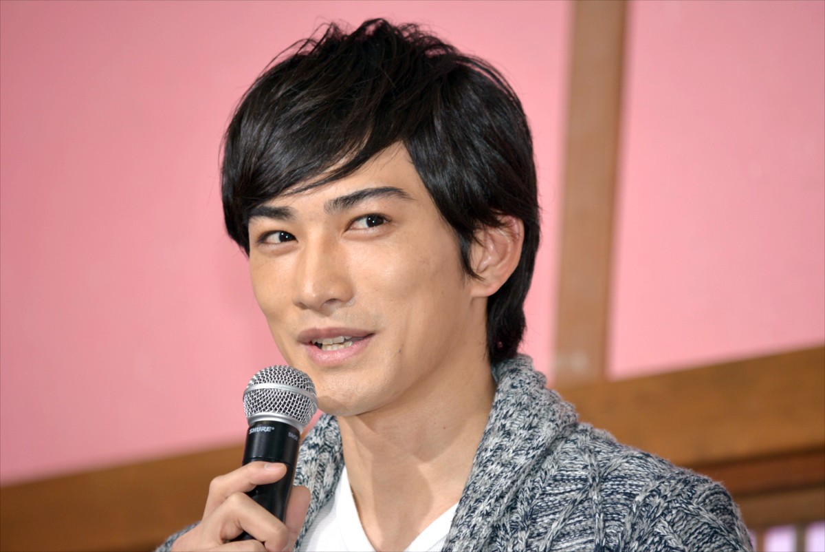 桐谷美玲、町田啓太からのサプライズに「きゃっ」　手を添えられ興奮