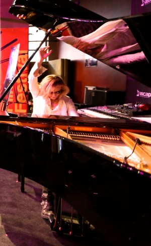 サンダンス映画祭に参加したX JAPANのYOSHIKI