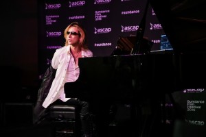 サンダンス映画祭に参加したX JAPANのYOSHIKI