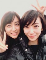 波瑠、山本美月との再会に笑顔　寒い撮影も「楽しい時間」