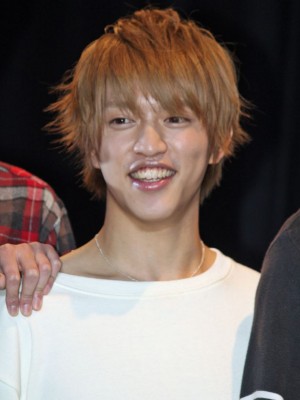 映画『薄桜鬼SSL～sweet school life～ THE MOVIE』完成披露イベントに登壇した石渡真修