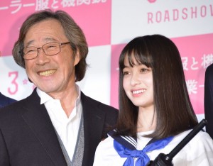 映画『セーラー服と機関銃 ‐卒業‐』特別試写会に登壇した橋本環奈、武田鉄矢