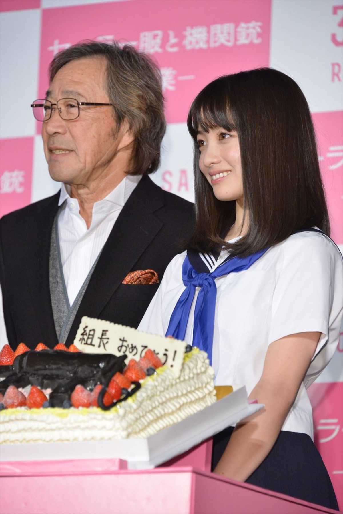 橋本環奈、17歳の誕生日に武田鉄矢から“贈る言葉”　「一生私の先生」
